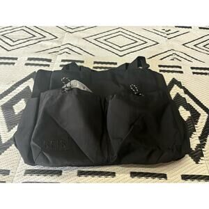 BÉIS 'The Sport Carryall' in Black - Chic Tennis Tote